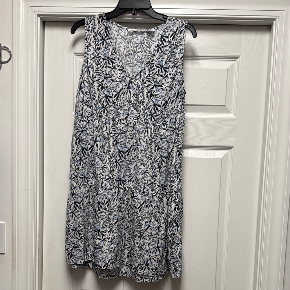 Elegant Leaf Print Sleeveless Dress - Blue and White